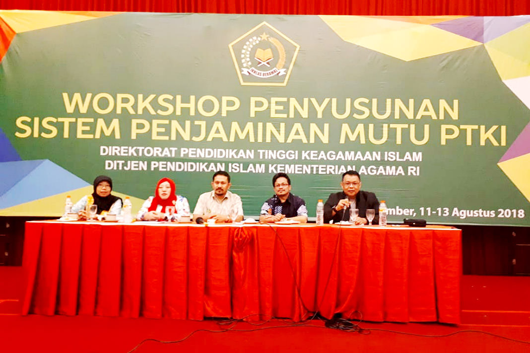 Syamsudini for Radar Jember  TUAN RUMAH: Kegiatan pertemuan ketua LPM PTKIN di seluruh Indonesia diselenggarakan di Jember selama tiga hari.