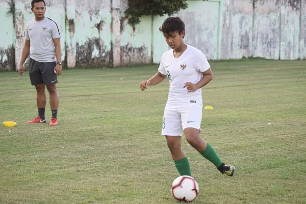 SELEKSI AKHIR: Nisma Francida, pesepak bola putri asal Semboro ini akan mengikuti seleksi tahap kedua Garuda Pertiwi.