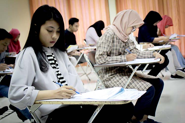 Melonjak: Peserta Ujian Tulis Jalur UMPN bersaing ketat untuk memperebutkan 1.100 kuota di Kampus Polije.