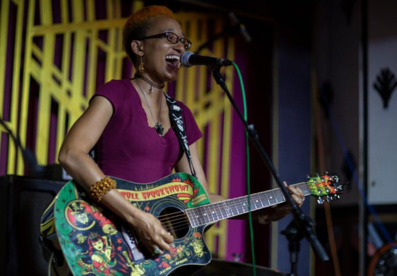 Foto-Foto: Janine for Disway.id