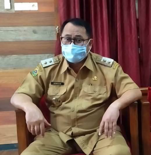 Menunggu proses administrasi, kita harus laporan ke KASN. Laporan ke KASN mana yang dilakukan pergeseran, mana yang mau di open bidding, formasinya ini kan harus dijelaskan ke KASN.” Irwan Bachtiar Rahmat, Wakil Bupati.