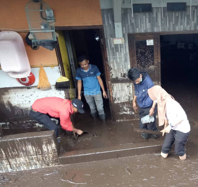 BENCANA AWAL TAHUN: Awal tahun 2020, terjadi dua kali bencana alam banjir bandang di Desa Sempol dan Desa Kalisat Jampit di Kecamatan Ijen.