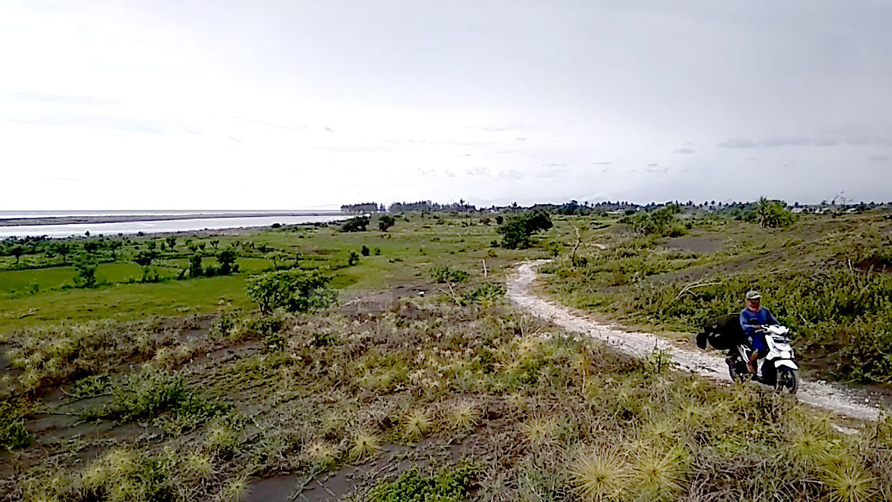 POTENSIAL: Kawasan pesisir selatan yang banyak menyimpan pasir besi jadi buruan investor, namun juga potensial untuk dijadikan kawasan tambak.