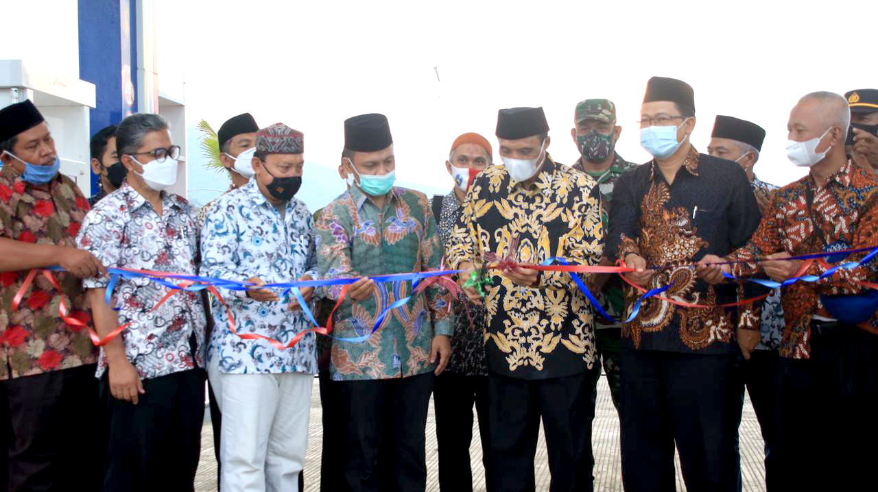 STRATEGIS: Lokasi SPBU milik UM Jember yang berlokasi di Desa Klatakan, Kecamatan Kendit, Kabupaten Situbondo, seusai diresmikan, Sabtu (1/5) lalu.