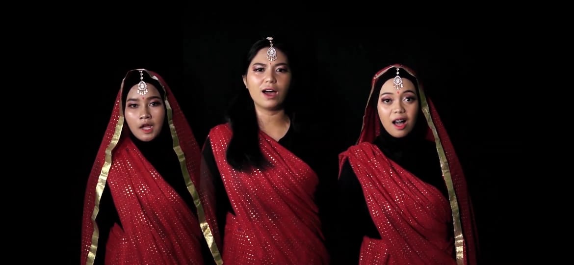 MEMBANGGAKAN: UKM CR Unej, berhasil meraih gold medal di ajang kompetisi World Virtual Choir.