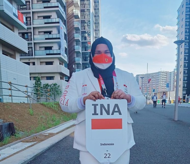 Lifter Indonesia Nurul Akmal (Instagram: @nurulakmal_12)