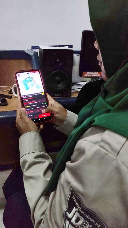 USAHA SEKALIGUS BELAJAR: Menjadi reseller atau menjual kembali barang dagangan pihak lain bisa jadi salah satu cara untuk belajar berbisnis.
