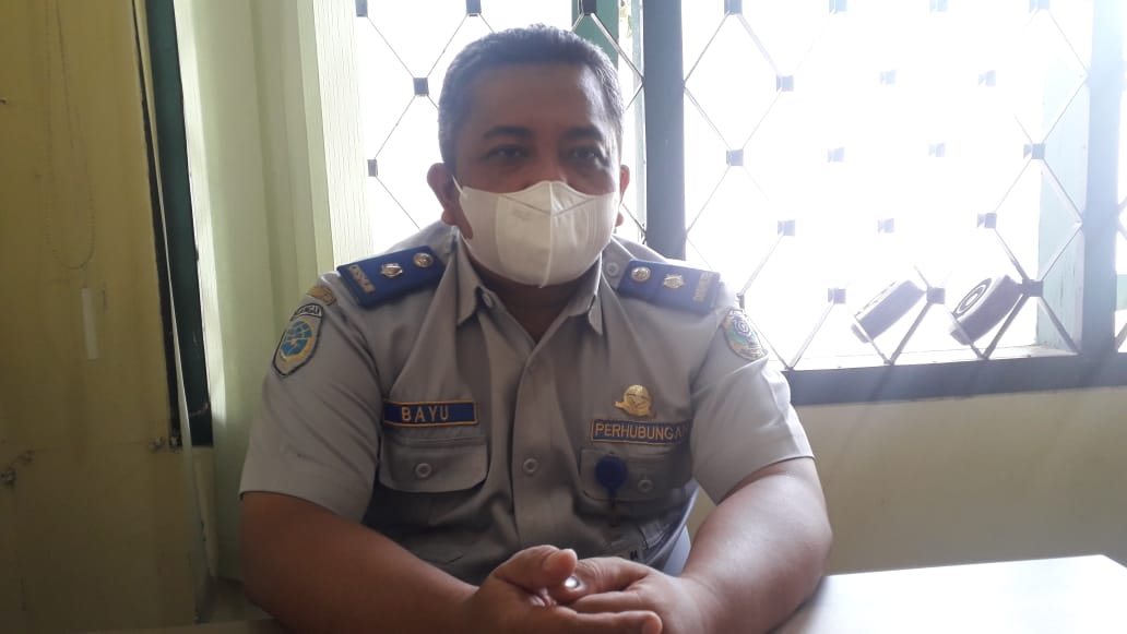 Setiap saat ada dan wajib kami jemput. Asal sudah keluar surat keterangan negatif dari KKP.” Bayu Aji Prabowo Kasi Angkutan Orang dan Barang
