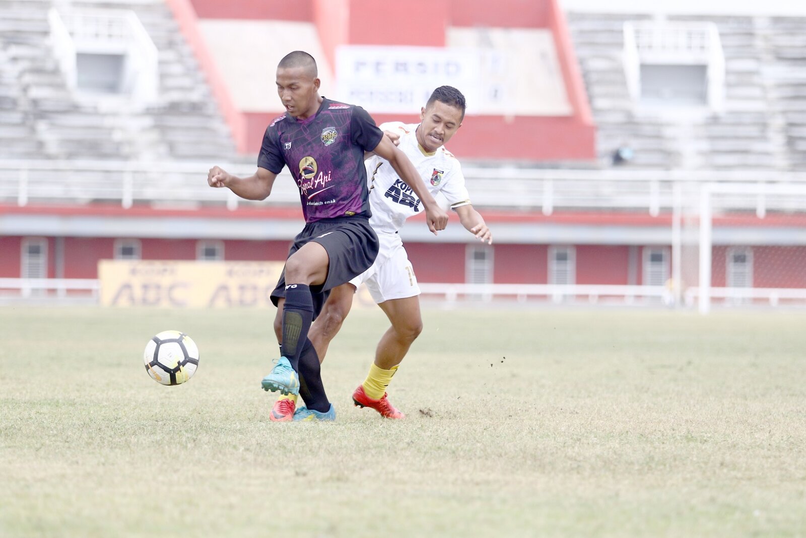 MAIN LUAR KANDANG: Persebo Muda Bondowoso dipastikan tak bermain di Bondowoso untuk babak penyisihan grup Liga 3 zona Jawa Timur musim ini. Mereka tergabung di Grup N bersama tuan rumah Persewangi Banyuwangi dengan sistem home tournament.
