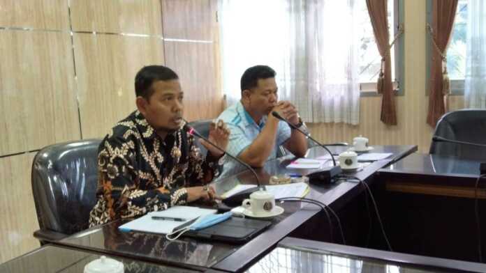 “Kami menilai tahapan pilkades, dari seleksi hingga tes tulis, ada cacat hukum.” M HUSNI THAMRIN - Penasehat Hukum Penggugat