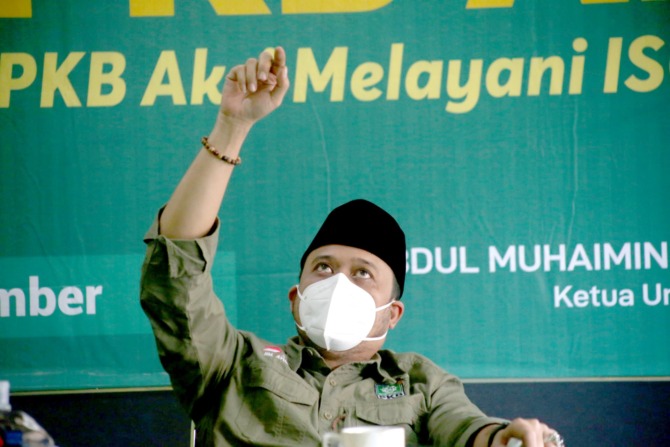“Turunkan ego masing-masing. Eksekutif programnya bagaimana dan legislatif masukannya apa? Kalau ada perbedaan, selesaikan dengan solusi yang baik.” Ayub Junaidi - Ketua DPC PKB Jember