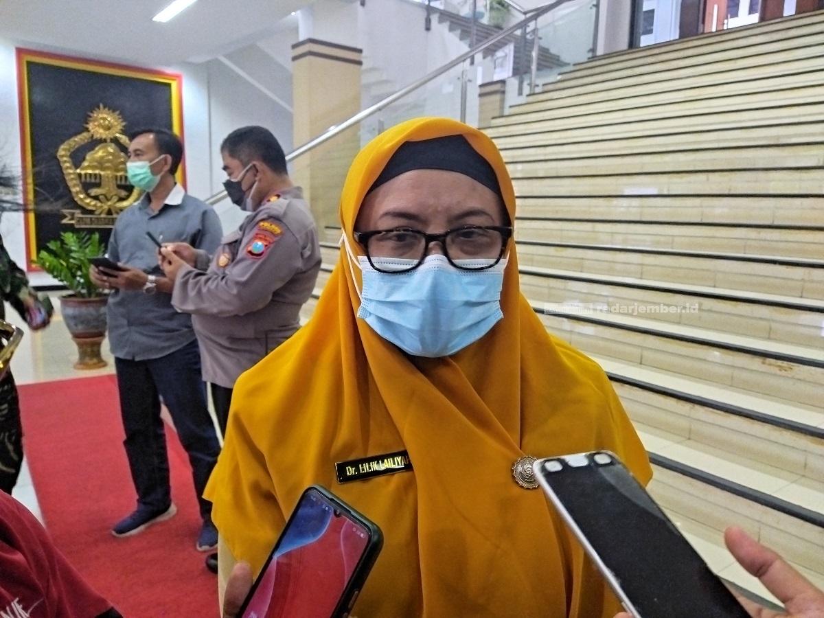“Berdasarkan hasil laboratorium dan diagnosis, siswa meninggal bukan karena vaksinasi, tapi ada penyakit penyerta atau penyakit bawaan.” dr Lilik Lailiyah - Plt Kepala Dinas Kesehatan Kabupaten Jember