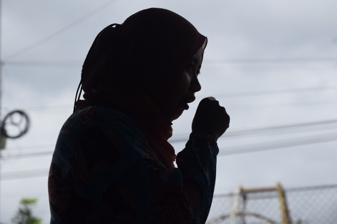 AWAS: Salah seorang warga Jember ketika mengeluhkan penyakit TBC yang banyak derita warga.