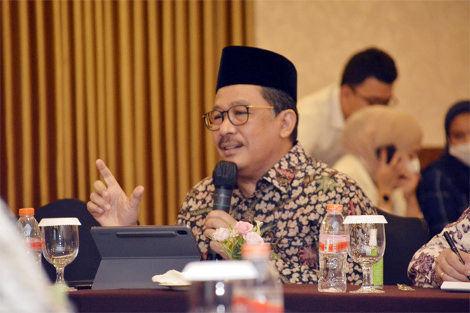 Wakil Menteri Agama  (Wamenag) Zainut Tauhid Sa’adi memaparkan peran ulama dan dalam pembangunan