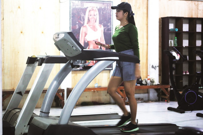 BUGAR: Bagi para wanita berolahraga sangat baik untuk menjaga stamina dan kesehatan. Di sisi lain bermanfaat untuk keindahan tubuh.