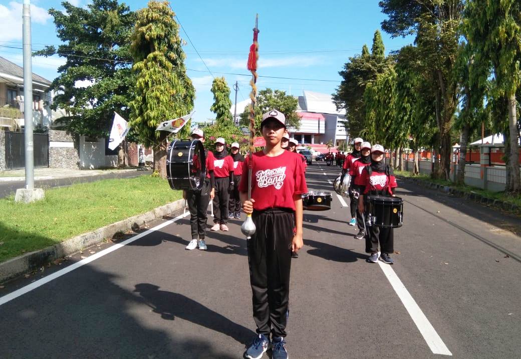 OPTIMISTIS: Tim PDBI Jember ketika menggelar latihan di GOR PKPSO Kaliwates.