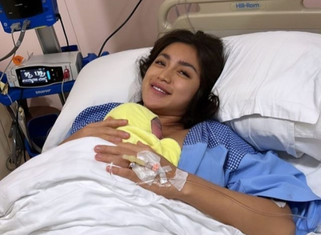 Jessica Iskandar melahirkan