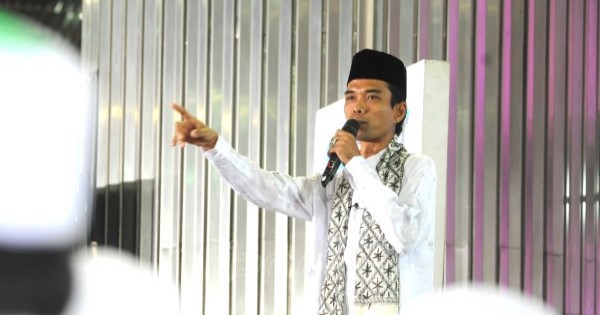 Caption: Ustaz Abdul Somad mengaku ia dideportasi dari Singapura saat hendak berlibur bersama keluarga dan sahabat.