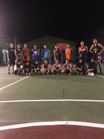 TATAP KEJUARAAN: Atlet bola basket yang disiapkan untuk Porprov Jatim terus berlatih. Apalagi, Porprov tahun ini menjadi pertama, karena sebelumnya selalu kandas di Pra-Porprov.