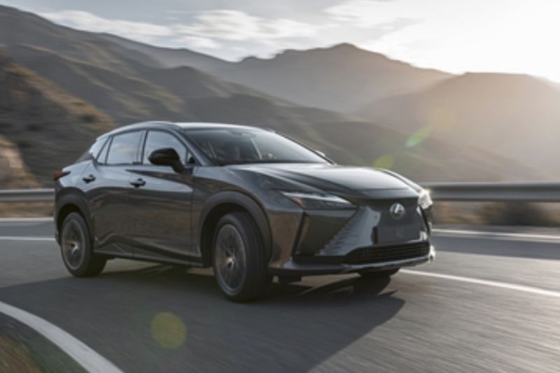 Caption Foto : Lexus Korea tampilkan SUV all-electric RZ 450e