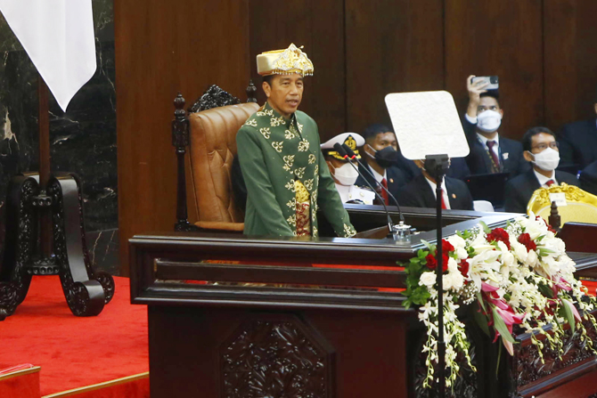 Presiden Joko Widodo (Jokowi) saat menghadiri sidang DPR RI bersama DPD RI di Kompleks Parlemen, Senayan, Jakarta.