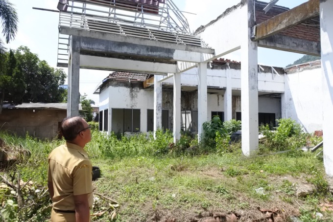 BARU RENCANA: Sudah tiga tahun Pendapa Kecamatan Jenggawah belum direnovasi.