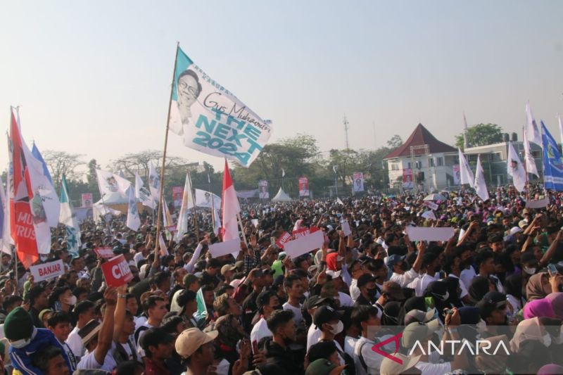 Relawan Muhaimin Iskandar dari berbagai daerah di Jawa Barat menghadiri Gus Muhaimin Fest The Next 2024 di Sport Jabar Arcamanik, Bandung, Minggu (14-8-2022).