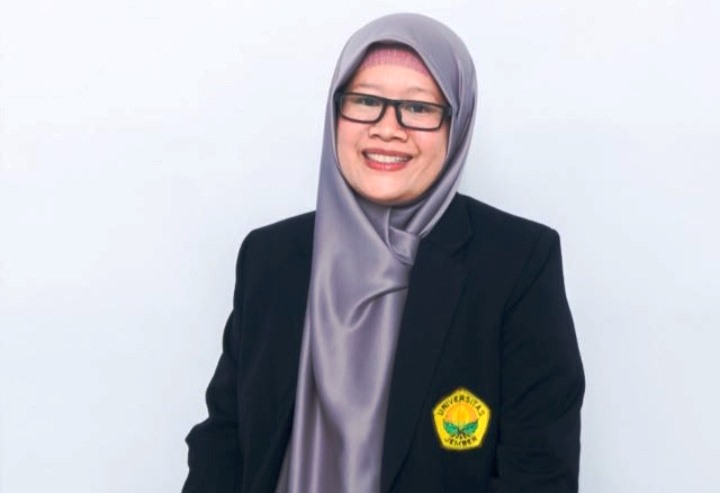 SAMPAIKAN ANALISIS: Dosen Sosiologi Unej, Baiq Lily Handayani.