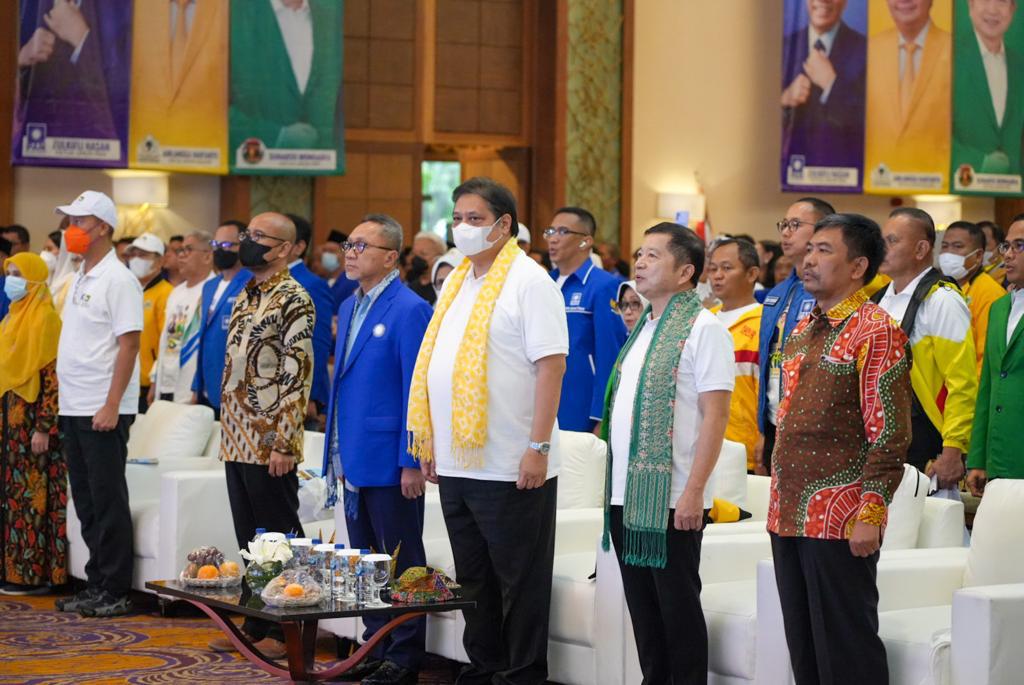 USUNG GAGASAN: Ketua umum partai Koalisi Indonesia Bersatu (KIB) bertemu di Surabaya, Minggu (14/8).