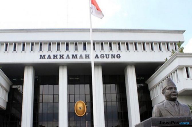 Caption: Komisi Pemberantasan Korupsi (KPK) telah menetapkan Hakim Agung Sudrajad Dimyati sebagai tersangka kasus dugaan suap pengurusan perkara di Mahkamah Agung (MA). Hakim Agung Sudrajad merupakan hakim perdata di MA.