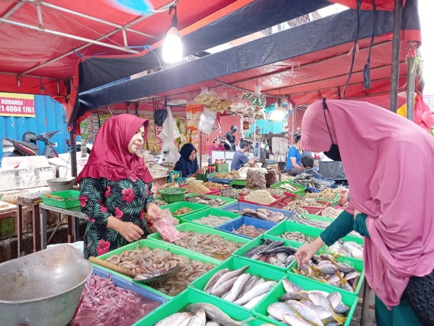 BELUM LENGKAP: Belum semua pasar rakyat di Jember memiliki fasilitas lengkap, termasuk Pasar Tanjung.