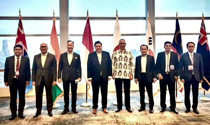 BILATERAL: Menko Bidang Perekonomian RI Airlangga Hartarto bertemu Pemerintah Amerika Serikat (AS) yang dipimpin langsung oleh USTR, Ambassador Katherine Tai.