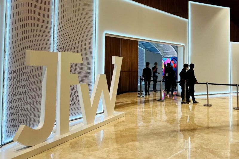 Ilustrasi interior di Jakarta Fashion Week 2023.