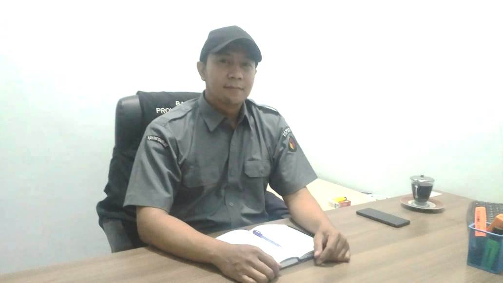 MASIH ADA WAKTU: Andhika Firmansyah, Komisioner Bawaslu Jember Divisi Sumber Daya Manusia dan Organisasi. Dia menyebut, belum terpenuhinya kuota perempuan, masa pendaftaran panwascam diperpanjang.