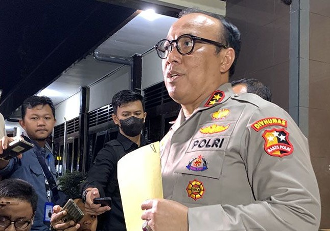 Irjen Pol Dedi Prasetyo, Kadiv Humas Polri mengatakan pada 19 Oktober 2022 mendatang, penyidik berencana melakukan otopsi ulang terhadap jenazah korban kerusuhan Kanjuruhan.