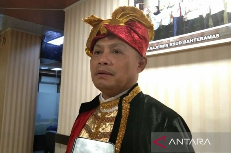 Direktur Utama Rumah Sakit Umum Daerah (RSUD) Bahteramas Sulawesi Tenggara, Hasmudin, Sabtu (22/10/2022)
