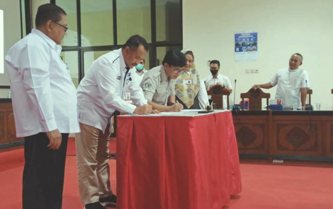 Politeknik Negeri Jember (Polije) menjalin kerjasama dengan Jawa Pos Radar Jember, Rabu (5/10).