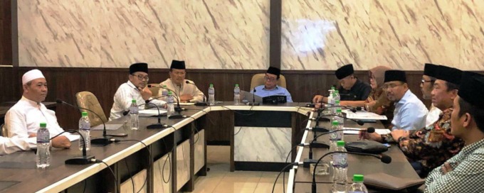 SILATURAHMI: Jajaran Pimpinan DPRD Jatim ketika bertemu dengan Pengurus PWNU Jatim di Surabaya, Kamis (27/10).