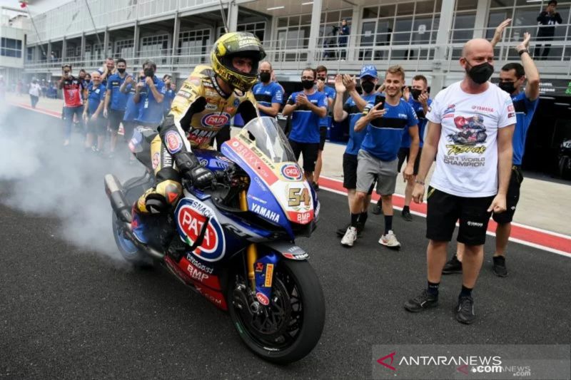 Arsip - Pebalap tim Pata Yamaha With Brixx WorldSBK Toprak Razgatlioglu melakukan