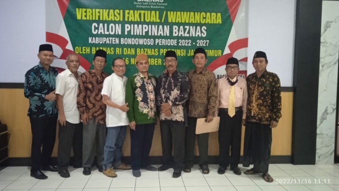 TERPILIH: Sepuluh calon pimpinan Baznas Bondowoso setelah mengikuti tes wawancara, beberapa waktu lalu.