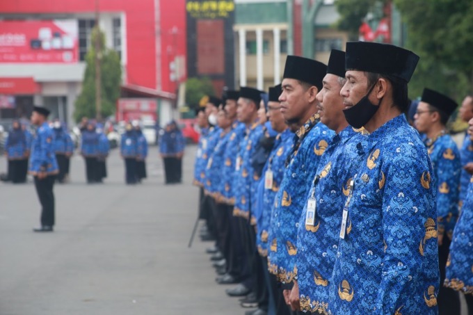 BARU: ASN dalam upacara HUT Korpri. Kini jam kerja ASN berubah lagi.