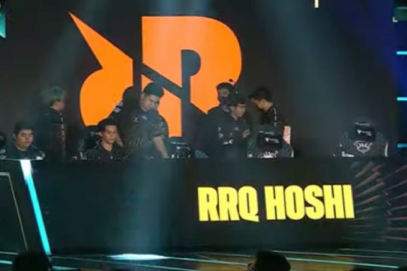 Tangkap layar - Suasana pertandingan wakil Indonesia RRQ Hoshi saat melawan tim Fililpina Echo Esports pada babak Knockout Stage kejuaraan dunia Mobile Legends: Bang-Bang (MLBB) M4 World Championship hari kedelapan di Jakarta, Sabtu (14/1/2023).