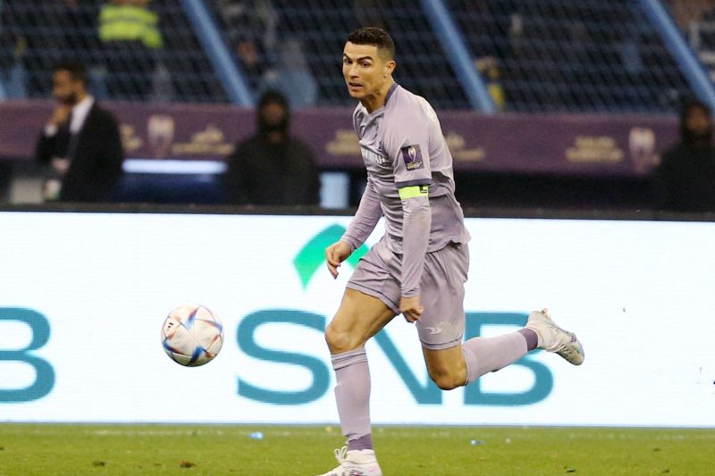 Striker Al Nassr Cristiano Ronaldo dalam pertandingan semifinal Piala Super Saudi antara Al Ittihad dan Al Nassr di Stadion King Fahd International, Riyadh, Arab Saudi, pada 26 Januari 2023.