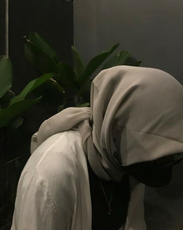 BAGAIMANA INI: Perempuan berinisial NA ini lulus S-1 dan S-2 dengan jasa joki skripsi serta tesis.