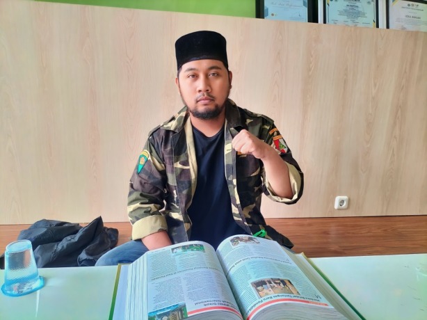 “Kami bekerja sama dengan beberapa pengurus ranting yang mempunyai usaha di bidang peternakan.”  Adil Satria Putra, Wakabid Politik dan Pemerintahan PC Ansor Jember