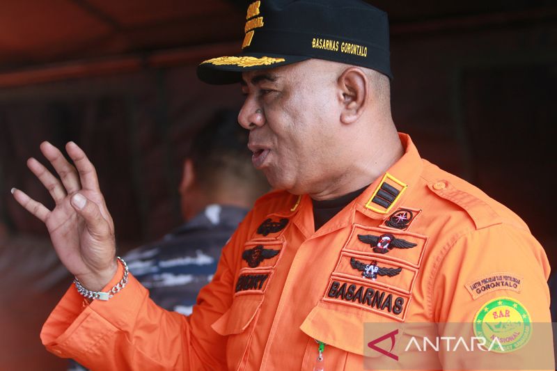Kepala Seksi Operasi Basarnas Gorontalo, Hendry Patiruhu.