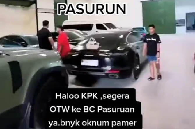 Potongan video menyebut pegawai bea cukai pasuruan pamer mobil mewah, tentu hal ini tindakan terpuji memicu kecemburuan sosial.