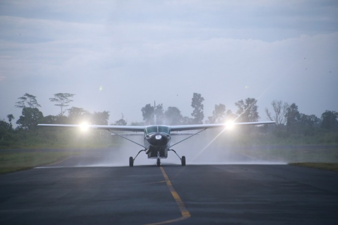 MANDEK: Buntut berhentinya penerbangan pesawat carter Cessna Grand Caravan dari Bandara Notohadinegoro, muncul berbagai usulan. Salah satunya, pemkab dapat membeli pesawat sendiri.