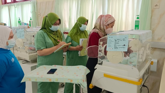 KIAN BERMUTU: Pelayanan pasien anak di RSUD dr H Koesnadi Bondowoso.