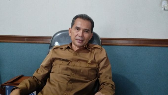 “UU tetap dikedepankan, tetapi harus melihat sikon (situasi dan kondisi). Kalau kondisi (perusahaan, Red) sehat, semua haknya harus diberikan.”  BAMBANG RUDIANTO, Kepala Disnaker Jember